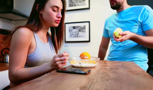 Карантин Нижний Новгород: Пара без бабла жадно сосет толстый член за копейки!