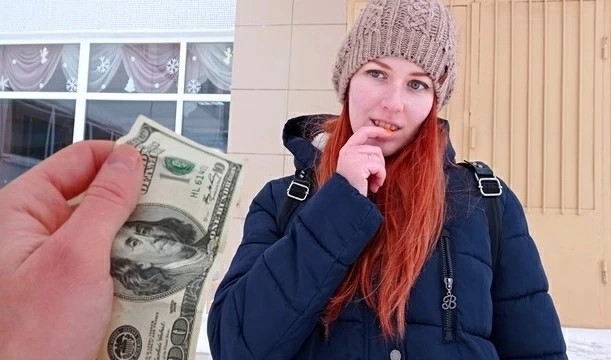 Такие бабки — и она уже на коленях: ебля за месяц безбедной жизни без тормозов