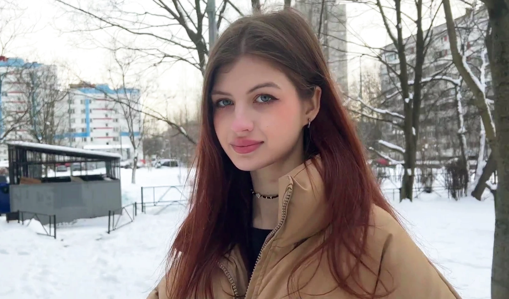 Снял русскую студентку на улице и выебал её в квартире так, что она пропустила все пары
