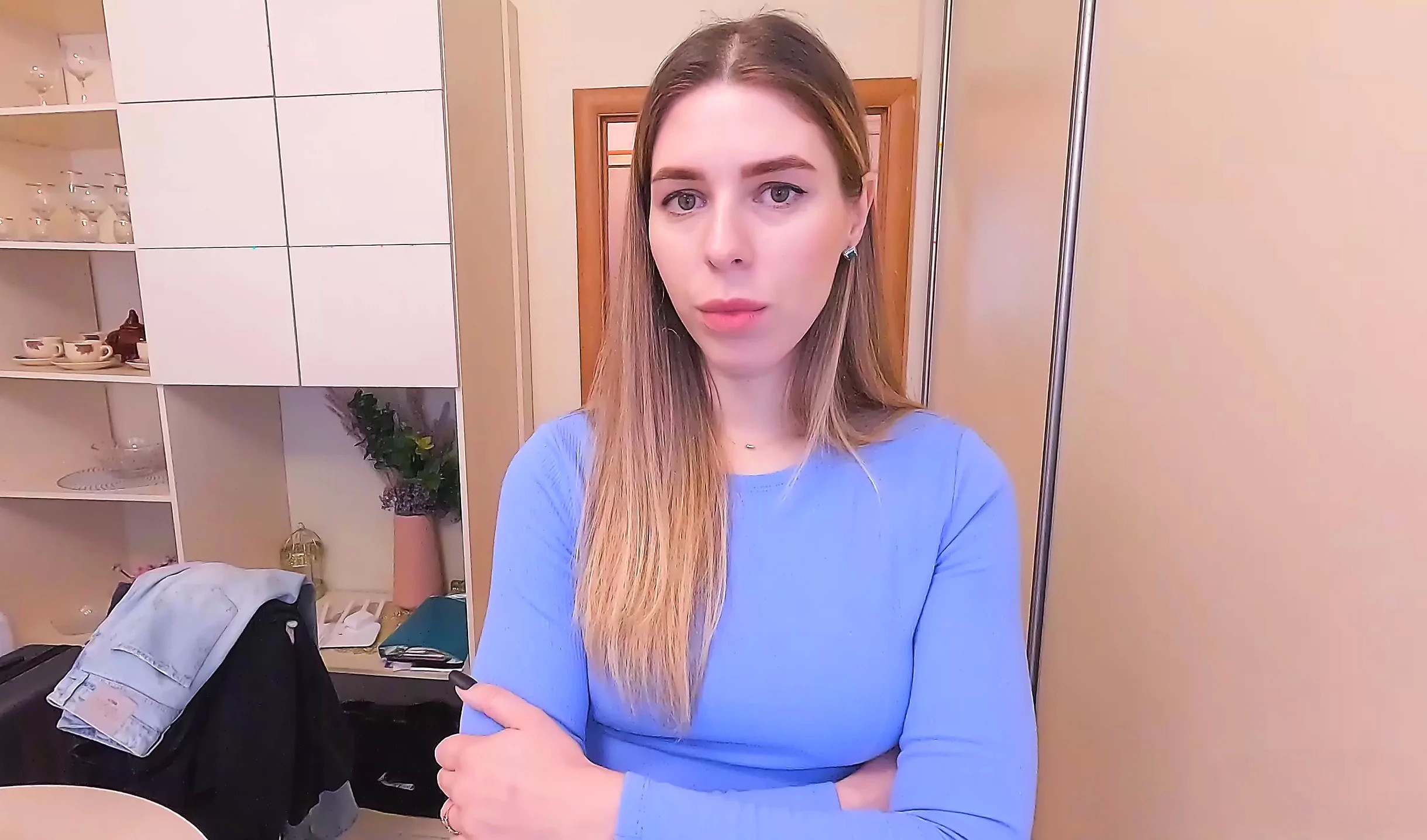 Поймал мачеху с любовником и выебал её два раза так, что она начала скулить отцовское имя