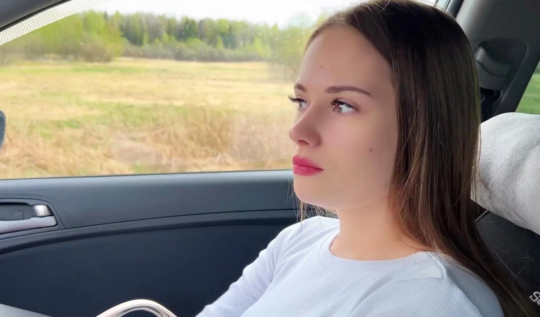 Купил тачку и теперь каждый день тонешь в минетах и жёстком сексе прямо в салоне